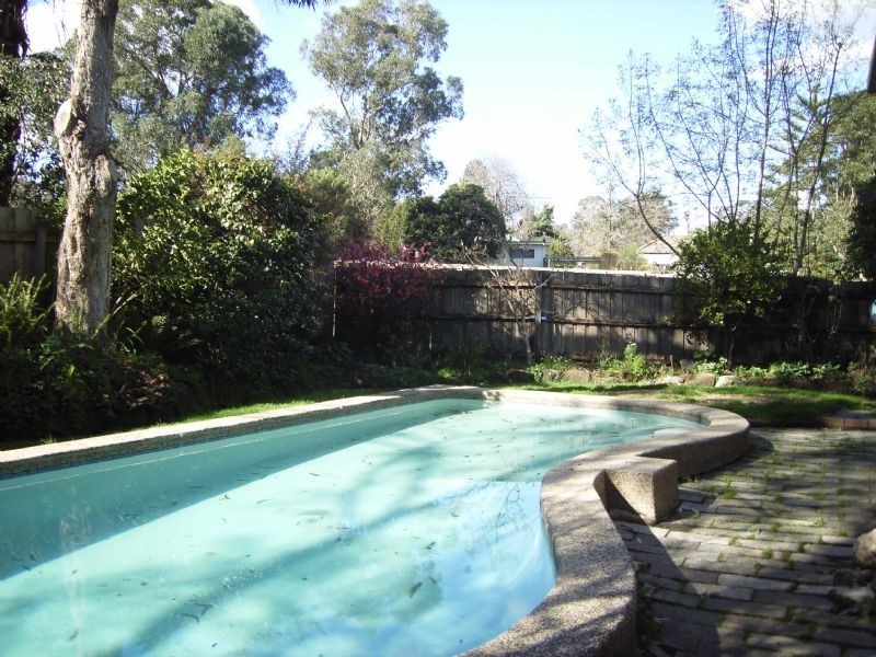 37 Lincoln Road, Croydon VIC 3136