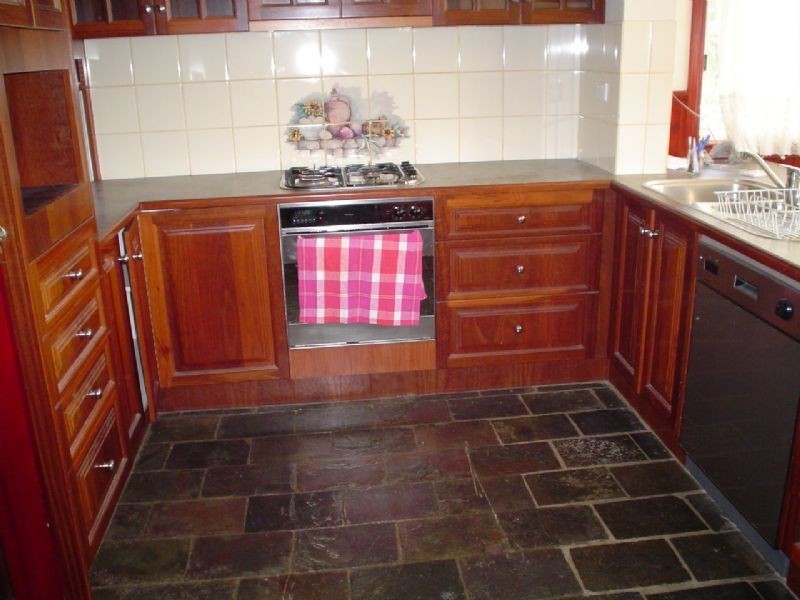 17 Central Avenue, Croydon VIC 3136