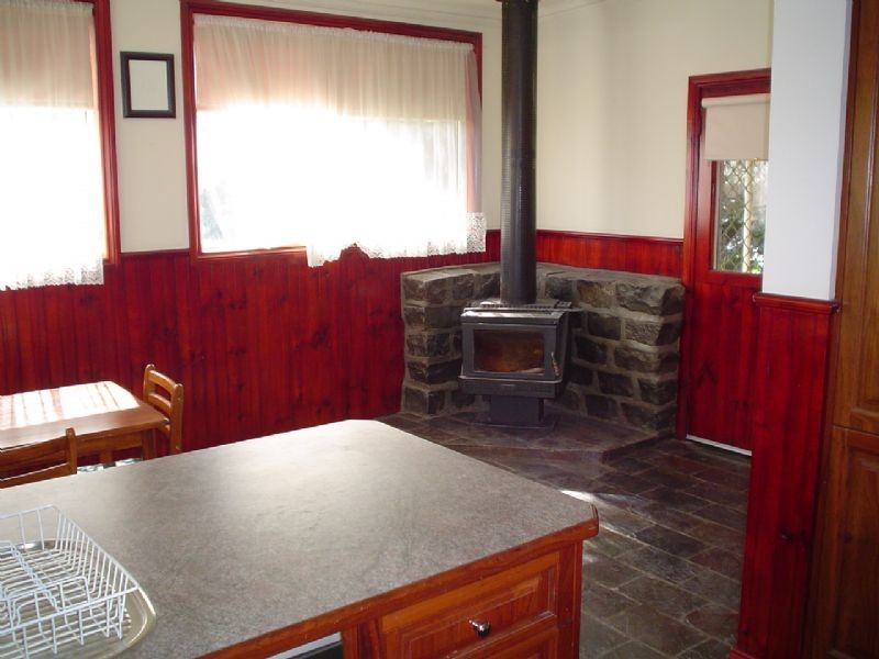 17 Central Avenue, Croydon VIC 3136