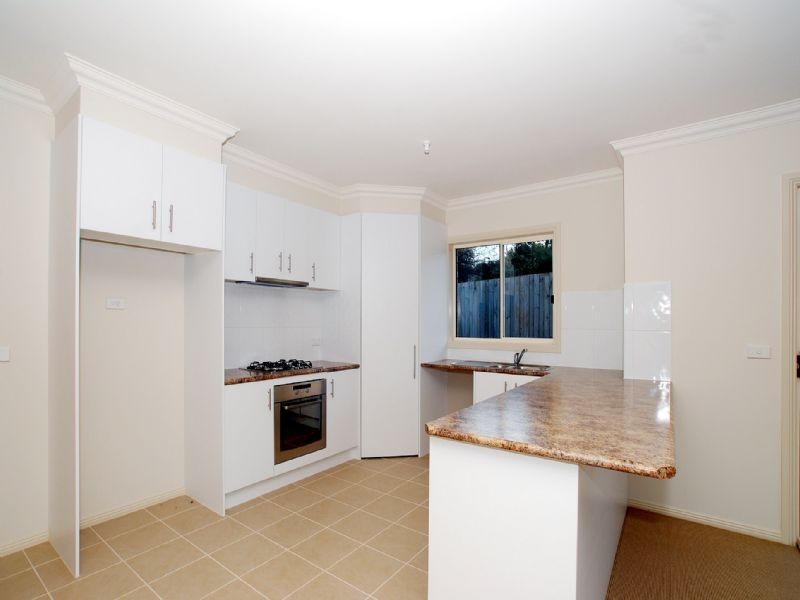 10A Wainwright Avenue, Mooroolbark VIC 3138