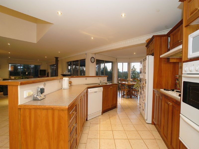14 Stringy Bark Rise, Croydon North VIC 3136