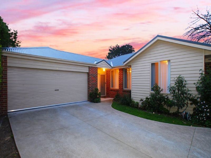 4/5A Taylor Road, Croydon VIC 3136