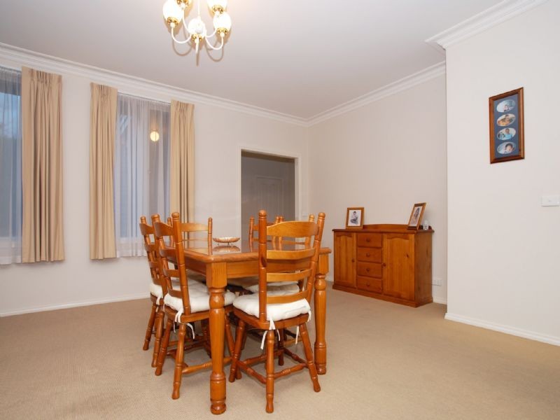 4/5A Taylor Road, Croydon VIC 3136