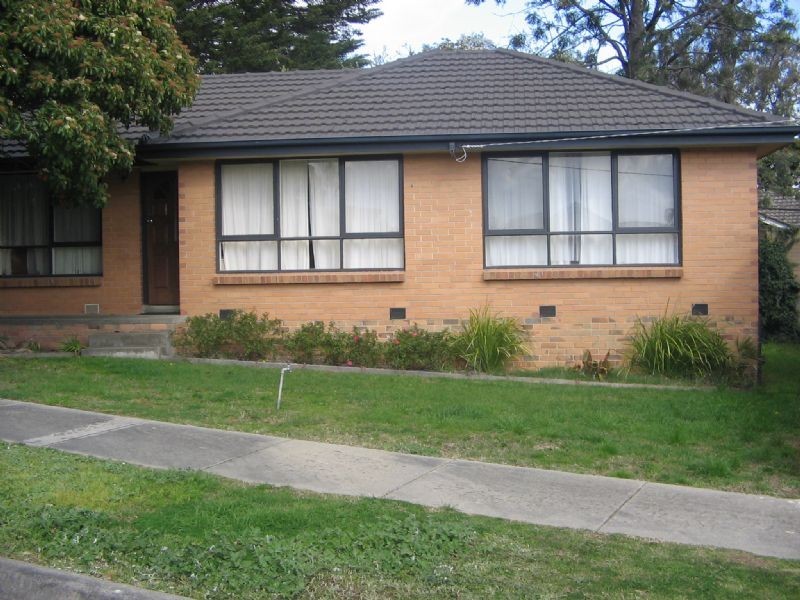 12 Thurleigh Avenue, Croydon VIC 3136