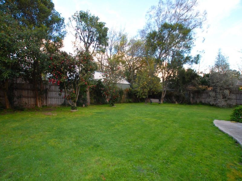 170 Lincoln Road, Croydon VIC 3136