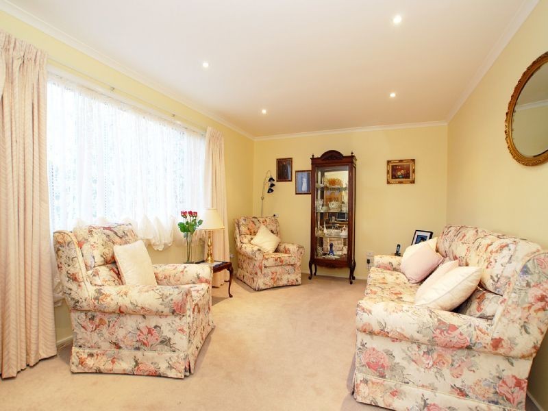 21 Alpine Way, Kilsyth VIC 3137