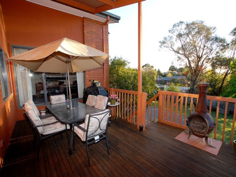 21 Alpine Way, Kilsyth VIC 3137