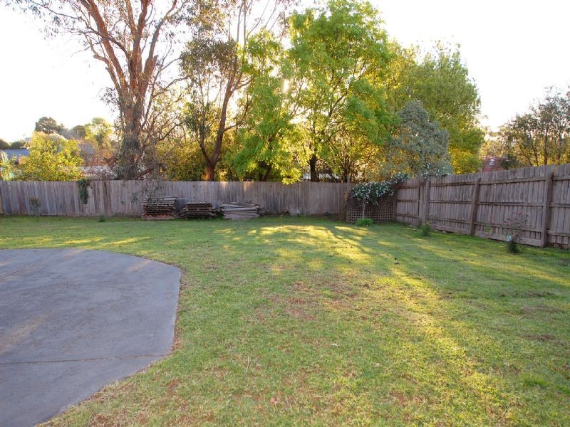 21 Alpine Way, Kilsyth VIC 3137