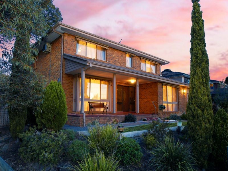 68 Campaspe Drive, Croydon Hills VIC 3136