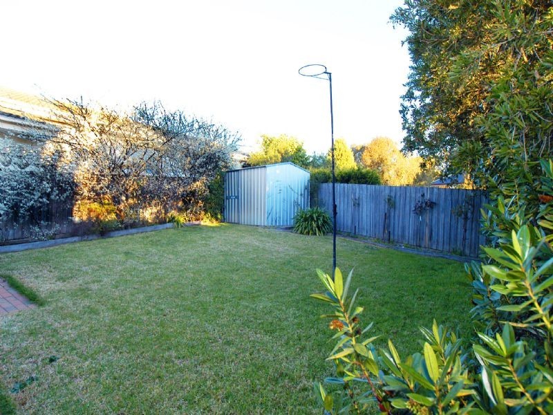 68 Campaspe Drive, Croydon Hills VIC 3136