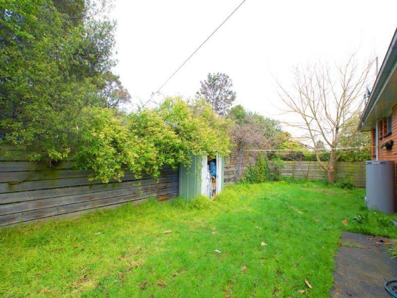 1/2 Plymouth Road, Croydon Hills VIC 3136