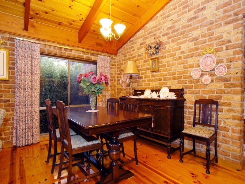 13 Wembley Close, Mooroolbark VIC 3138