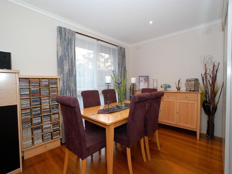 1 Penhyrn Avenue, Croydon VIC 3136