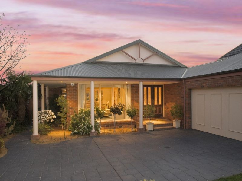 7 Champagne Rise, Chirnside Park VIC 3116