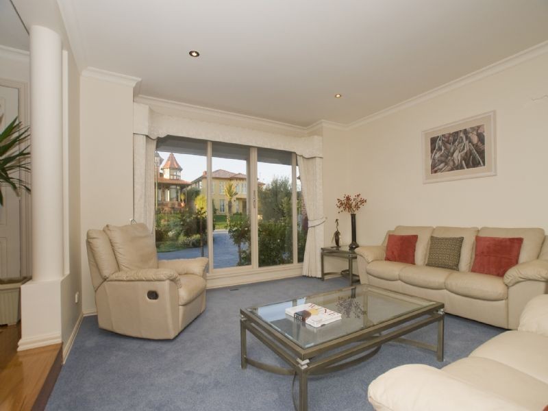 7 Champagne Rise, Chirnside Park VIC 3116