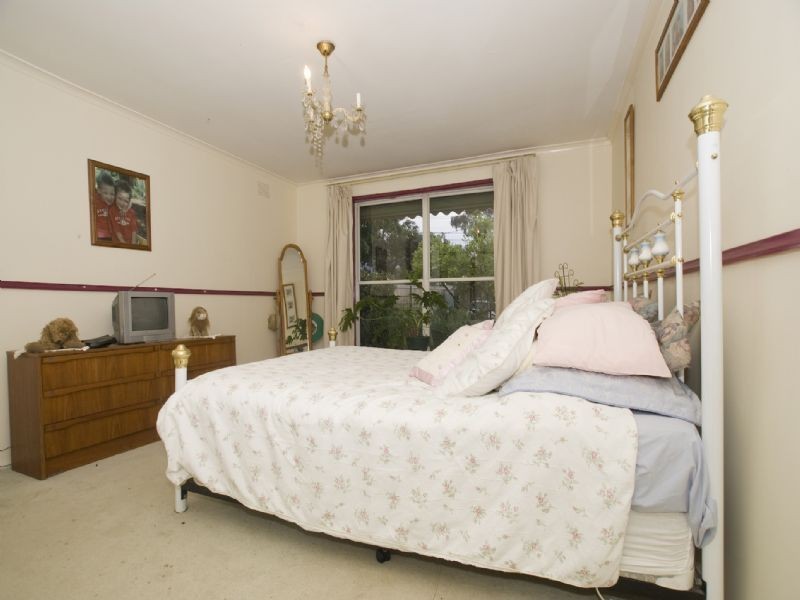 58 Stirling Road, Croydon VIC 3136