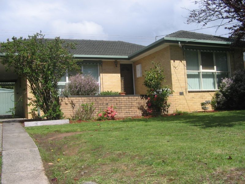 14  Gordon Court, Mooroolbark VIC 3138