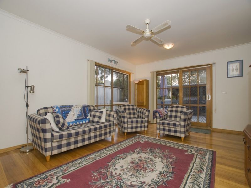 23  Ross Road, Croydon VIC 3136