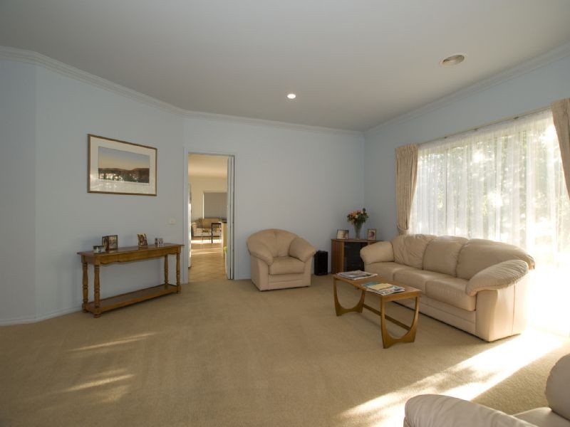 10 Drysdale Court, Croydon Hills VIC 3136