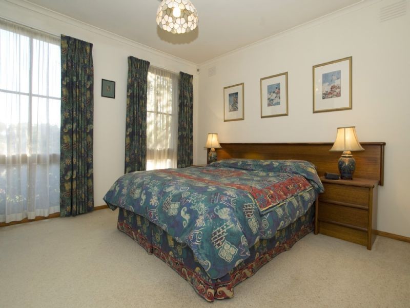 56 Narr Maen Drive, Croydon Hills VIC 3136