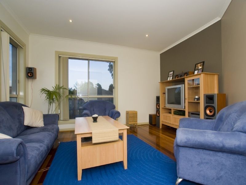 2/29 Birkenhead Drive, Kilsyth VIC 3137