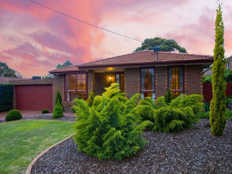 2 Biak Place, Croydon North VIC 3136