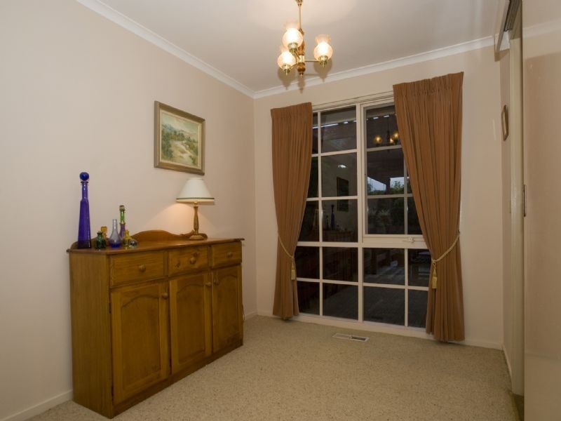 2 Biak Place, Croydon North VIC 3136