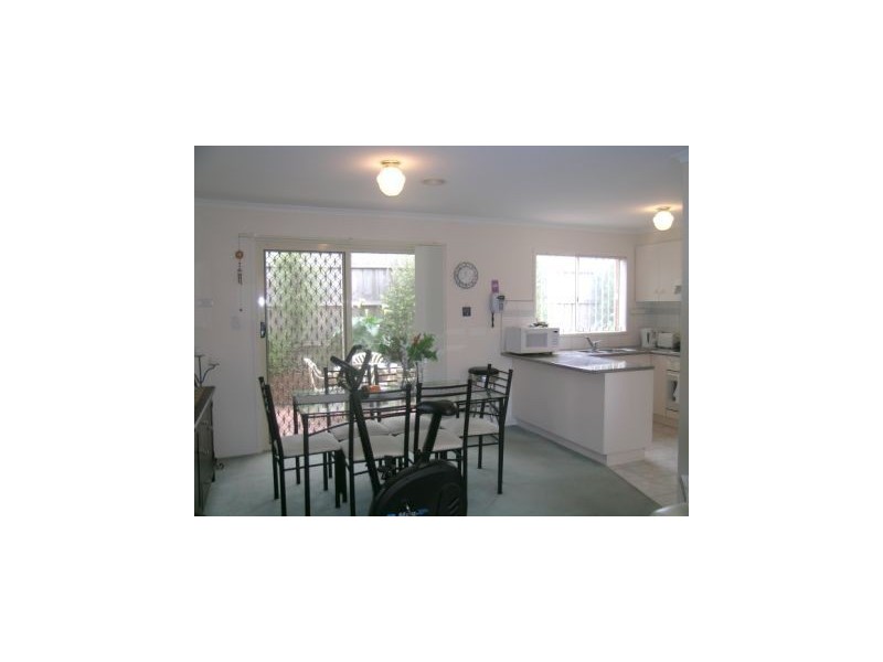 3/30 Liverpool Road, Kilsyth VIC 3137