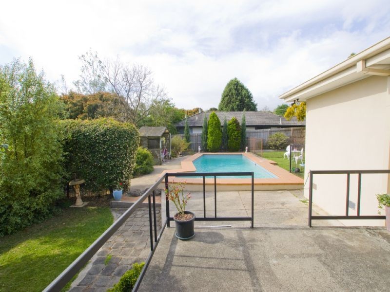 51 Old Kent Road, Mooroolbark VIC 3138