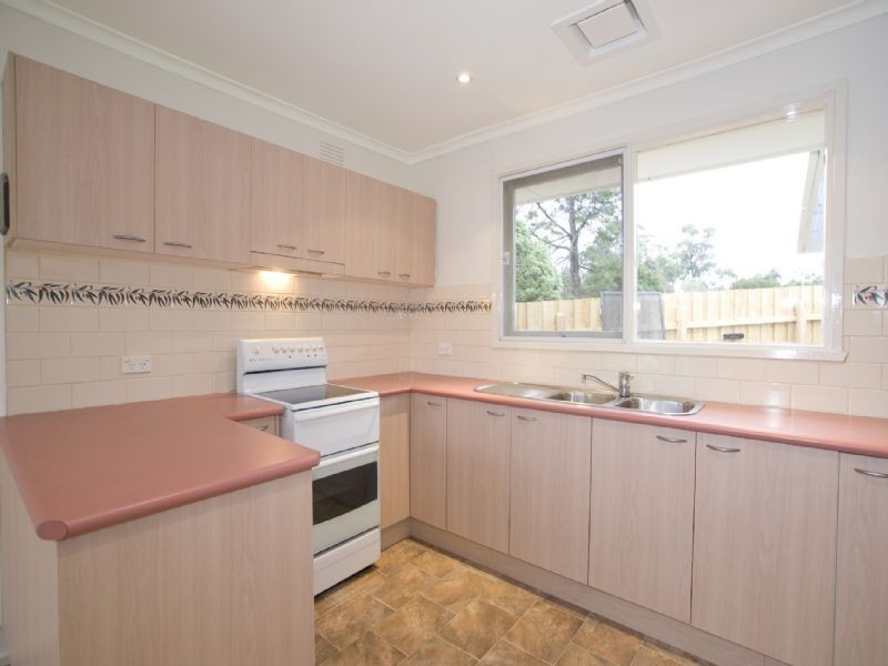 42 Sellick Drive, Croydon VIC 3136