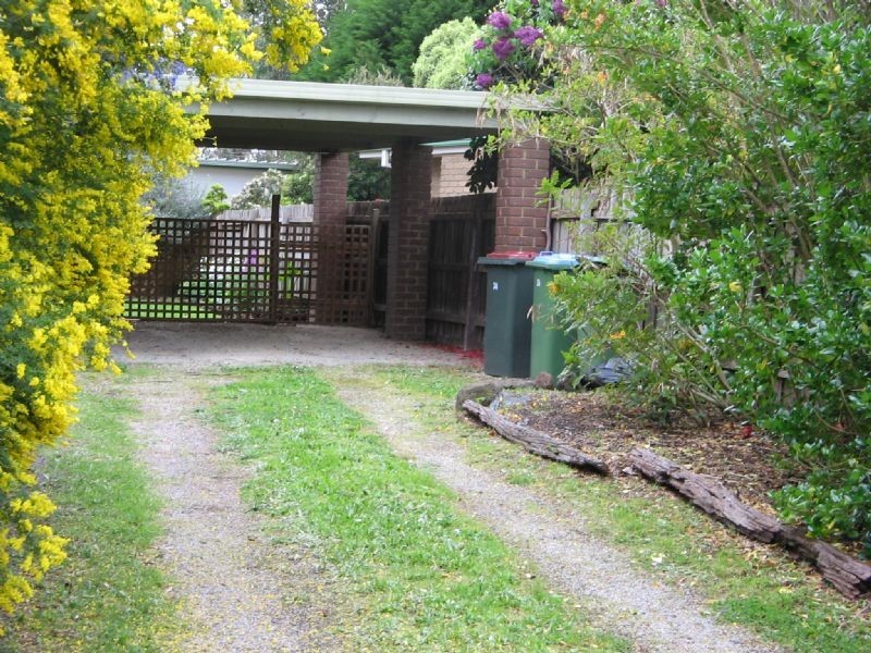 34 Parkstone Drive, Bayswater VIC 3153