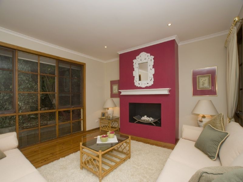 5 Samuel Beavis Place, Croydon Hills VIC 3136