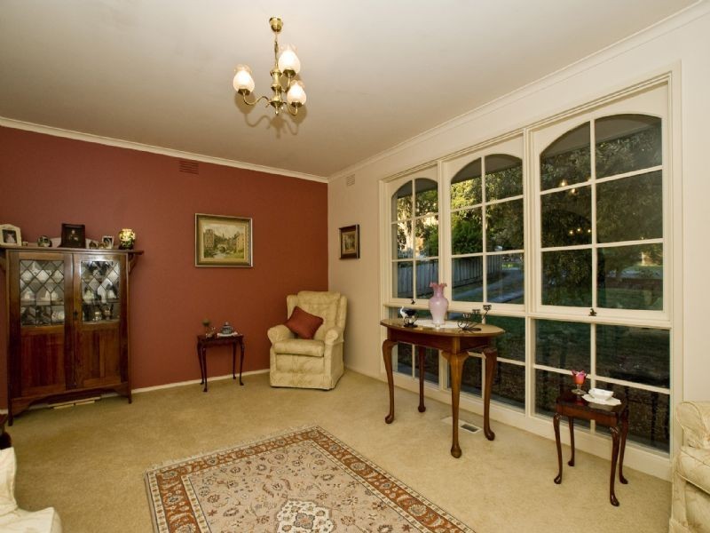 3 Meadowlark Lane, Mooroolbark VIC 3138