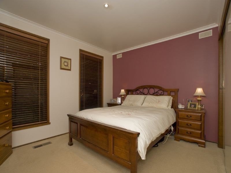 12 Magnolia Grove, Montrose VIC 3765