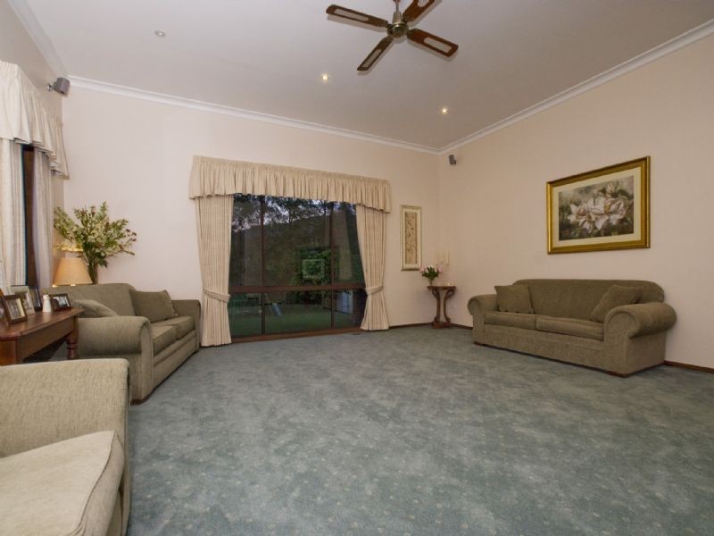 12 Magnolia Grove, Montrose VIC 3765