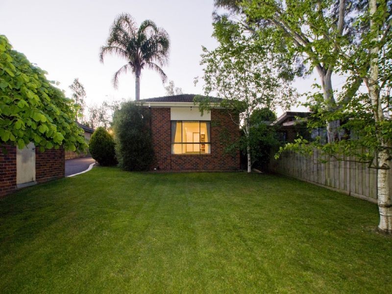 12 Magnolia Grove, Montrose VIC 3765