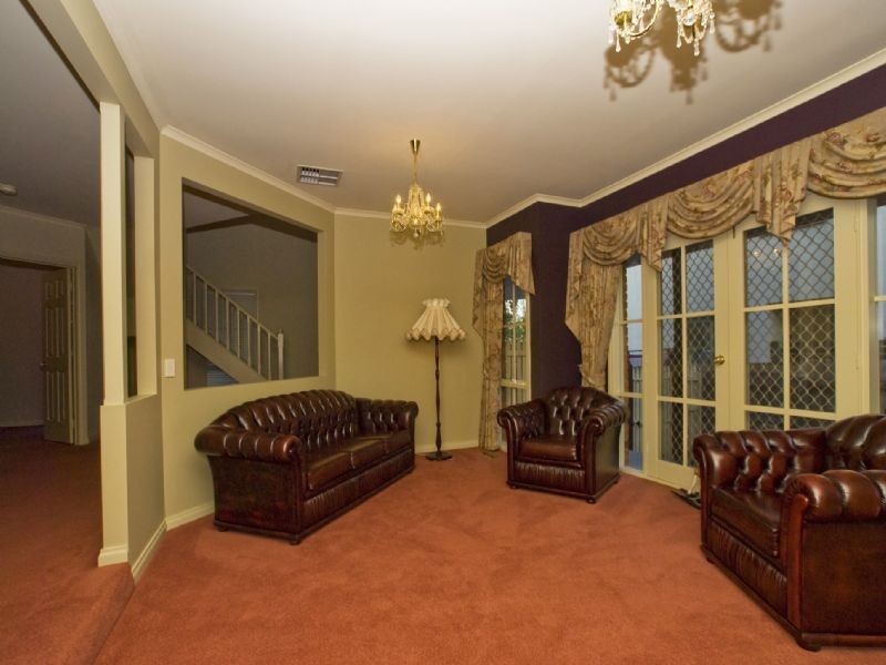 5 Rivergum Drive, Croydon North VIC 3136