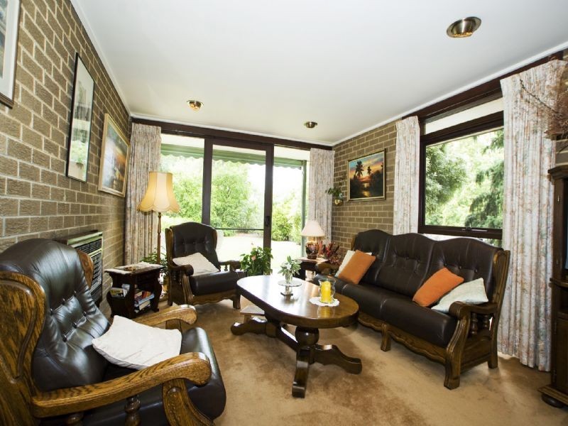 19 Summit Court, Mooroolbark VIC 3138