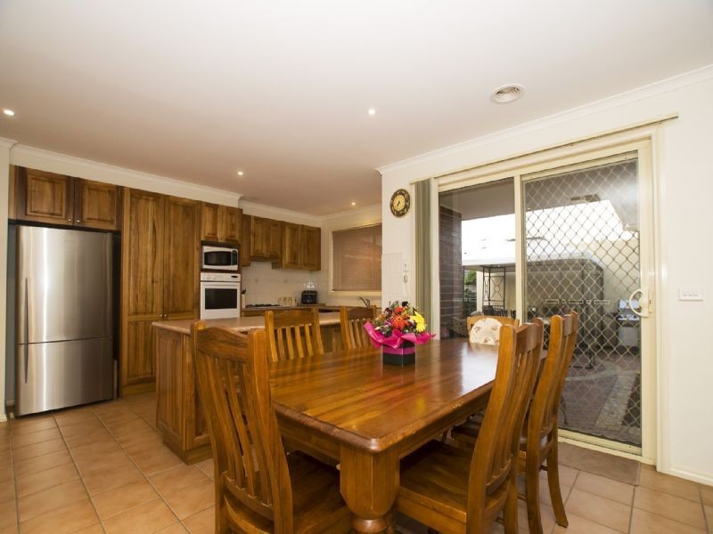27 County Terrace, Croydon Hills VIC 3136