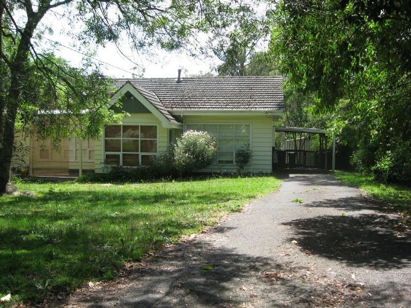 4 Carroll Avenue, Croydon VIC 3136