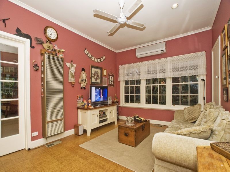 40 Morgan Avenue, Croydon VIC 3136
