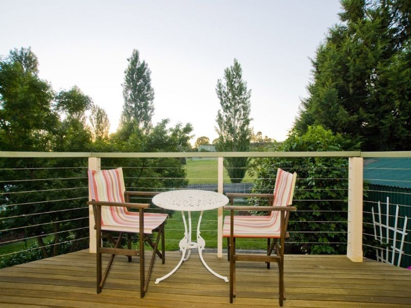 3 Meadowlark Lane, Mooroolbark VIC 3138