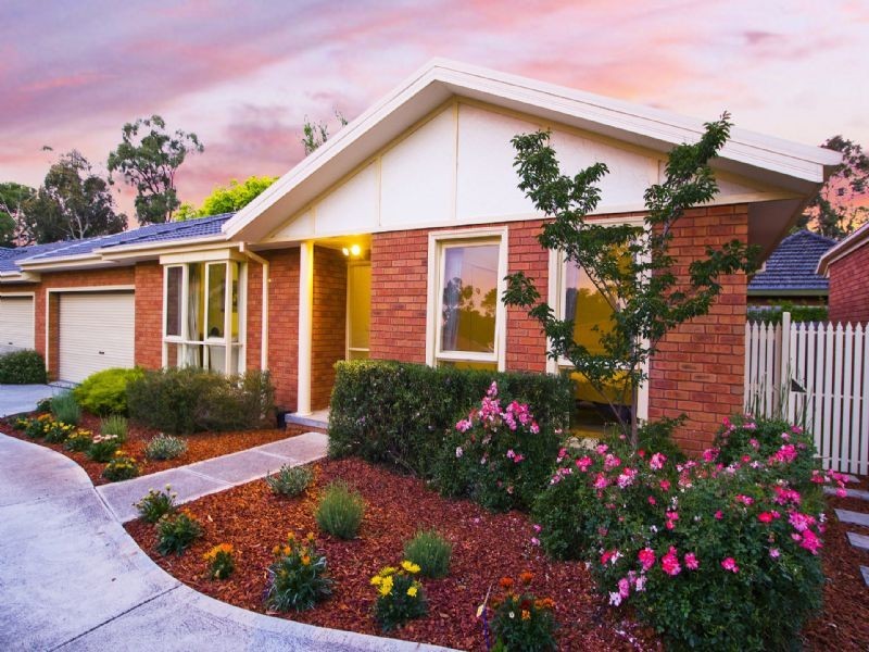 2/31 Vinter Avenue, Croydon VIC 3136