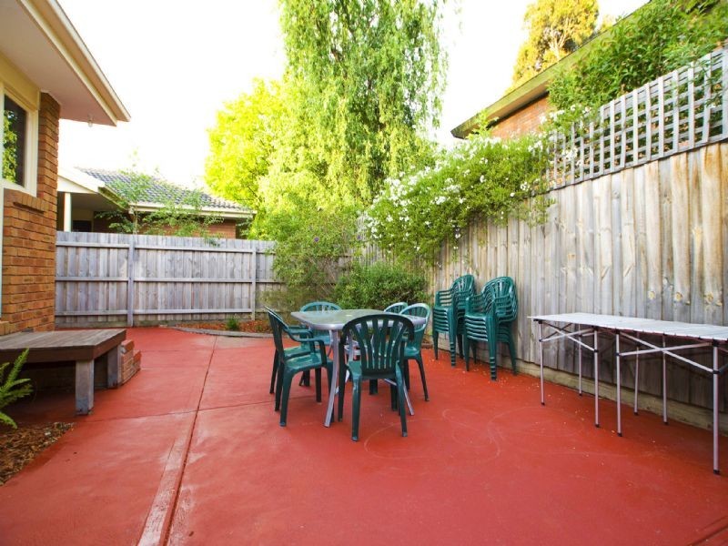 2/31 Vinter Avenue, Croydon VIC 3136
