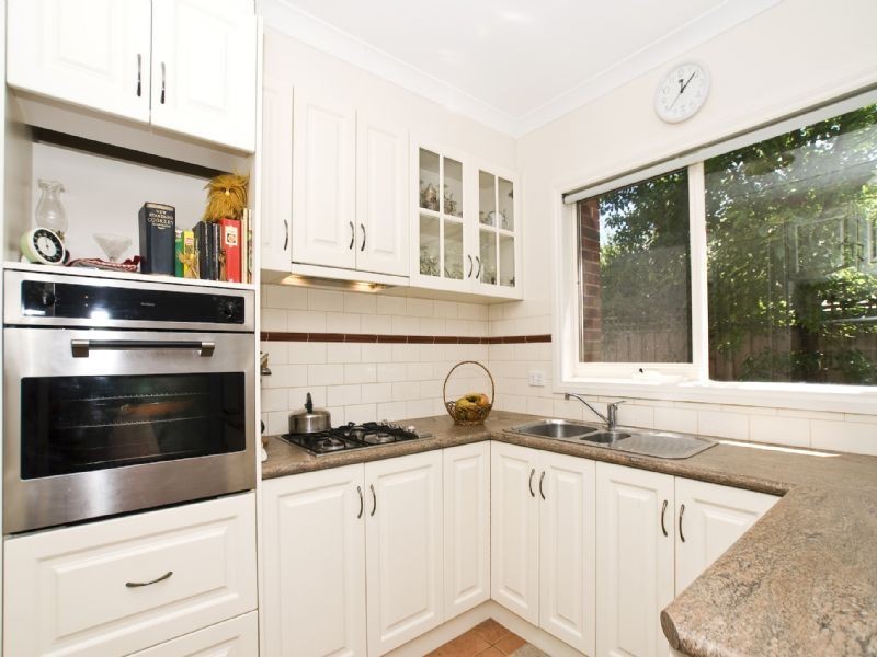 2/19 Lusher Road, Croydon VIC 3136