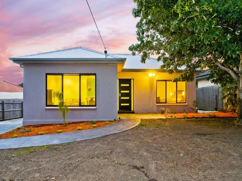 1/30 Bartlett Avenue, Croydon VIC 3136