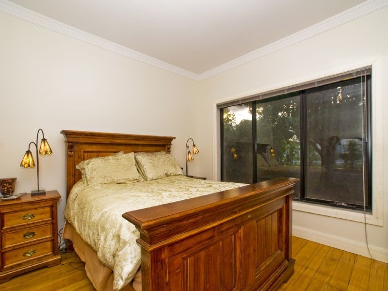 1/30 Bartlett Avenue, Croydon VIC 3136