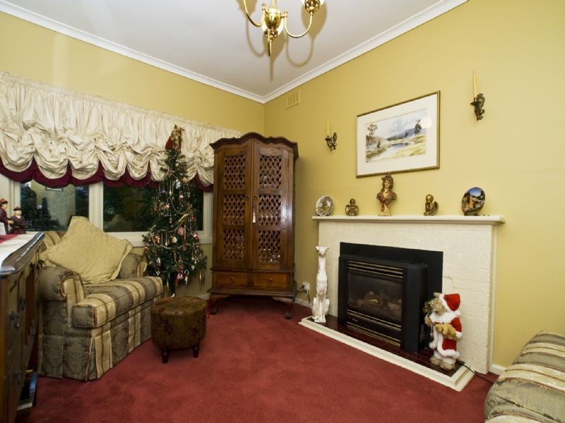 1/18 Clegg Avenue, Croydon VIC 3136