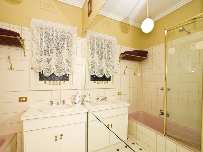 1/18 Clegg Avenue, Croydon VIC 3136