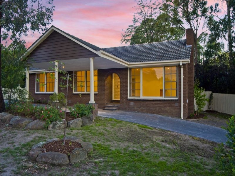 8 Gardenia Street, Croydon VIC 3136